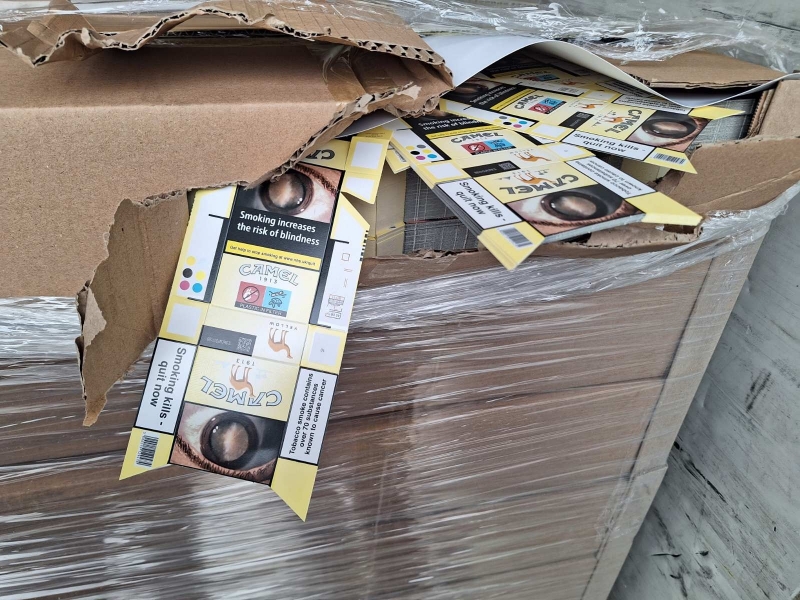 Видински митничари задържаха над 20 тона заготовки за цигарени кутии /снимки/