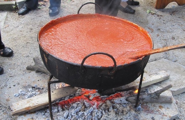 Средно по 70 80 случая с тежки дълбоки и обширни изгаряния