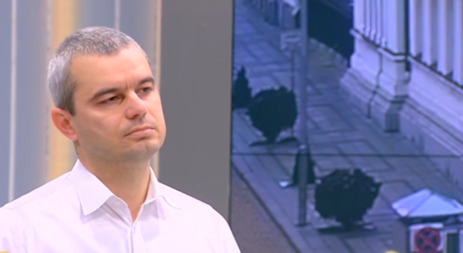 Веселин Марешки има присъда за изнудване и рекет и вероятно