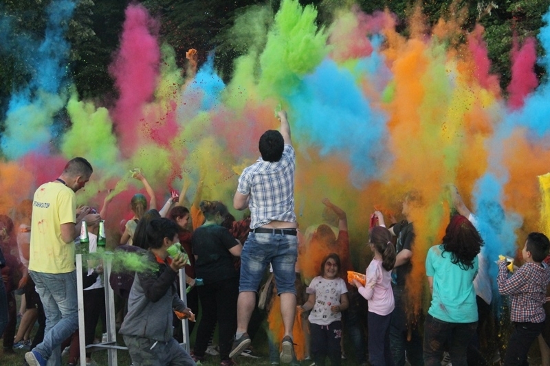 Третото издание на младежкия фестивал Шумът на реката ще се