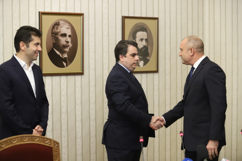Кандидатът за премиер на „Продължаваме Промяната” Асен Василев се срещна