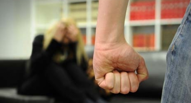 Мъж преби майка си в Златица съобщиха от полицията Около 22 17