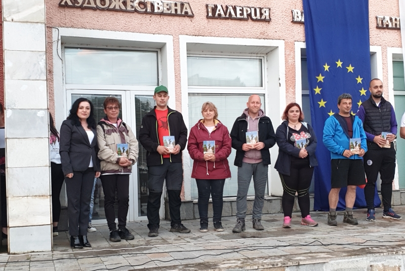 Тоз който падне в бой за свобода той не умира него