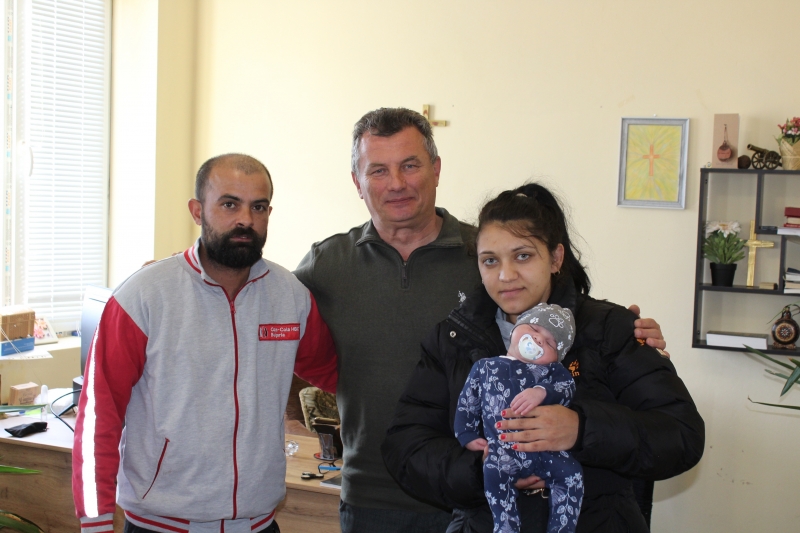 В навечерието на Бабинден кметът на община Бяла Слатина инж