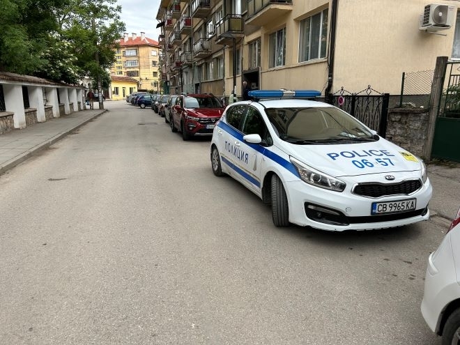 Възрастна шофьорка помете жена във Враца съобщиха от областната дирекция