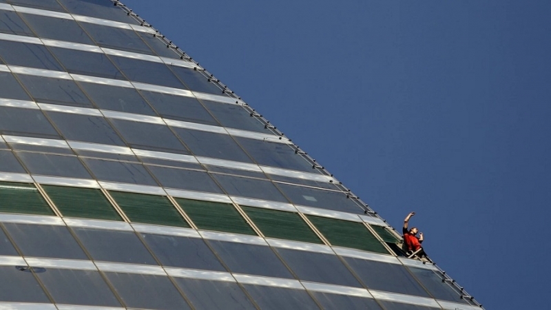 Михаил Рогачев 64 годишният бивш топ мениджър на компанията ЮКОС която