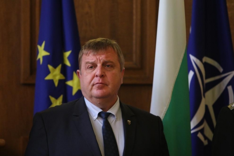 Вицепремиерът Красимир Карачанов подкрепи идеята за облекчанването на ограниченията по
