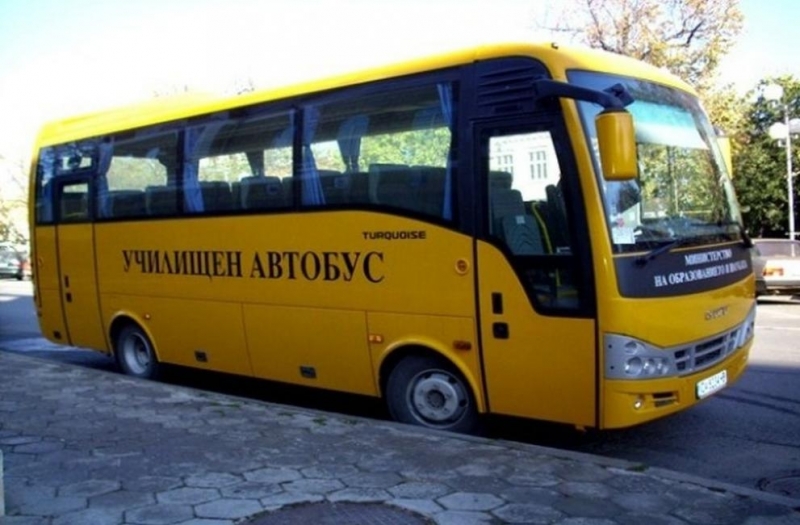 Румен Архипов е шофьорът на училищния микробус, който почина по