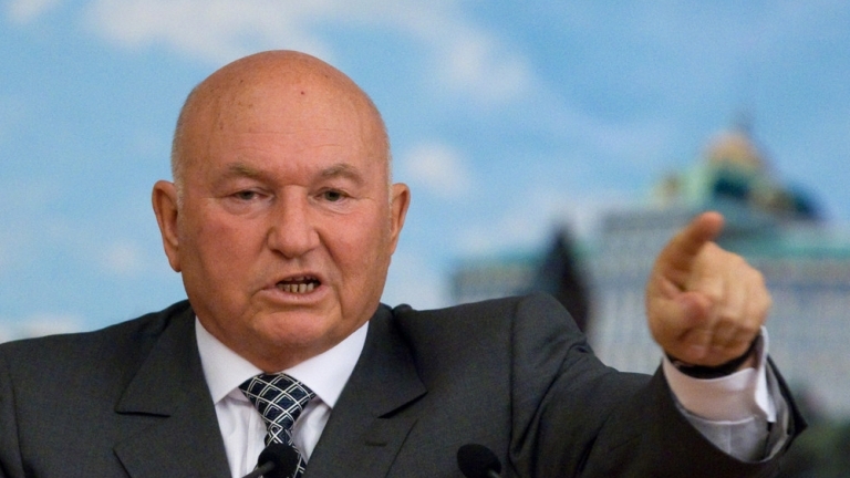 Лужков изпадна в клинична смърт, едва го спасиха