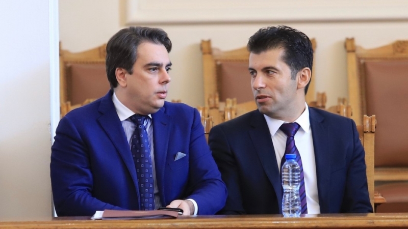 Журналист: ПП-ДБ могат да спечелят кметските постове в София и Пловдив, влиянието на Борисов в ГЕРБ отслабва