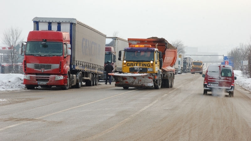 108 машини ще чистят снега през зимата на територията на