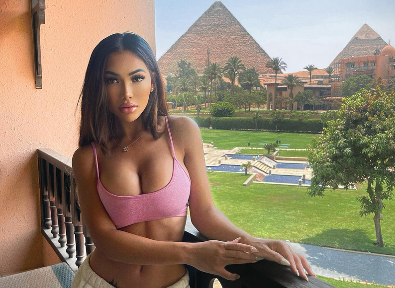 Ерика Грей е модел и инфлуенсър Красавицата се занимава с различни