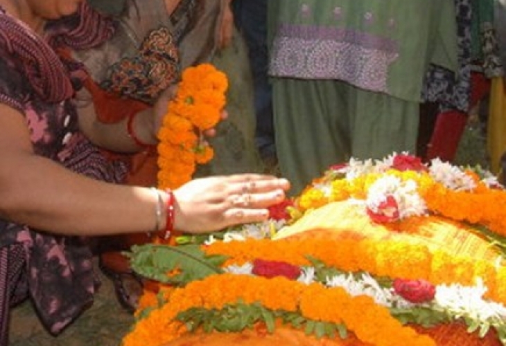 95 годишен мъж шокира семейството си след като се събуди на