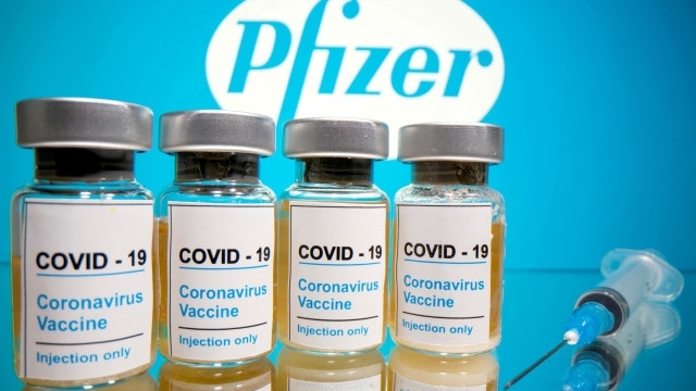 Днес са пристигнали 138 000 дози ваксини на Pfizer Biontech в