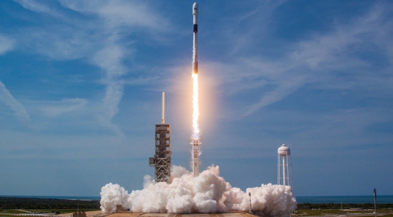 Отломки от ракета открити разпръснати из ливада в Нов Южен