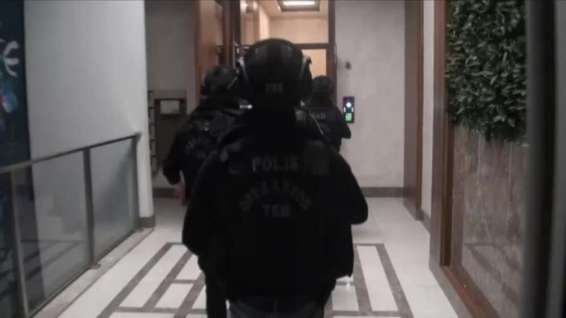 Турските сили за сигурност задържаха днес шестима предполагаеми членове на