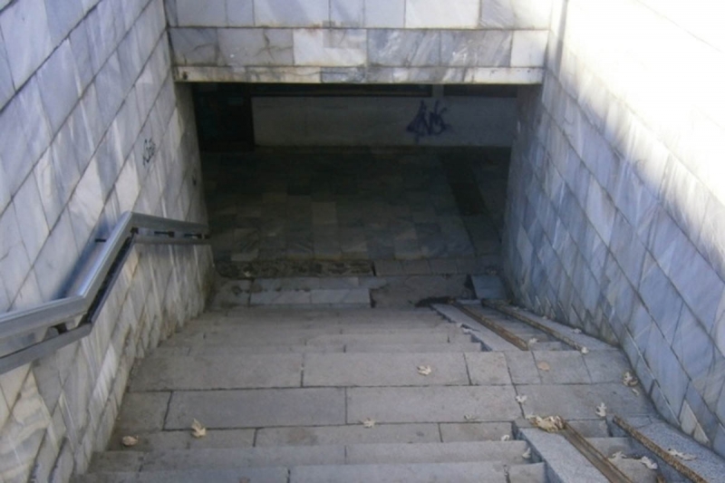 Общинската власт в Монтана е започнала да чисти подлеза към