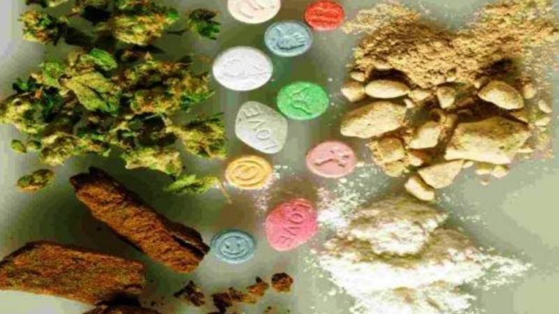 Служители на реда са намерили голямо количество наркотици от различен