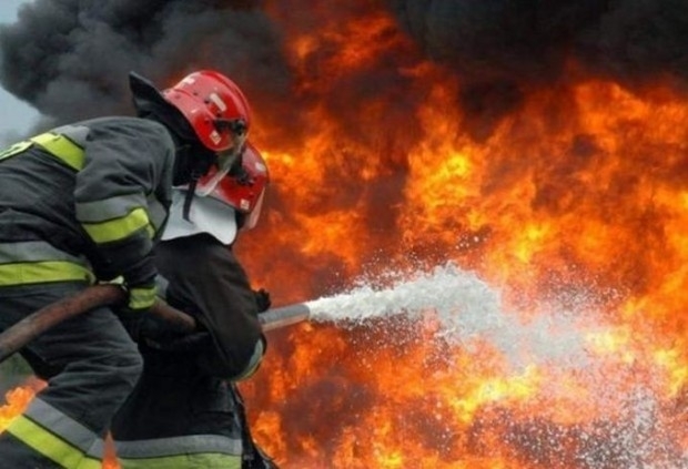 Пожар пламна в кухнята на заведение във Видин съобщиха от