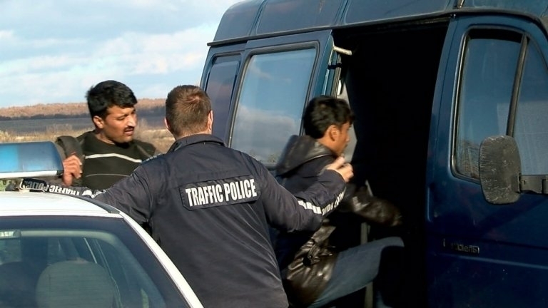 Трафикант на бежанци от Сирия е задържан край Цалапица в