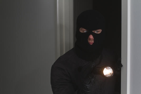 Полицията в Белоградчик разследва кражба от къща в село Тополовец