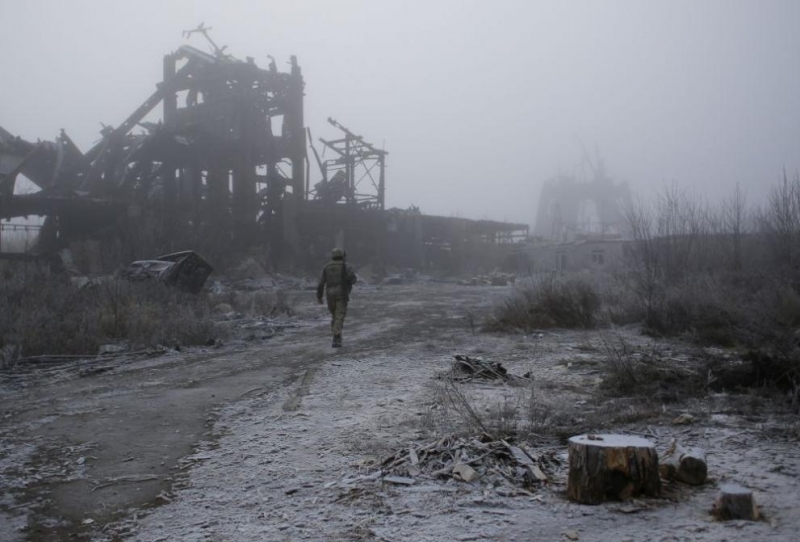 Украйна съобщи че един войник е загинал а шестима са