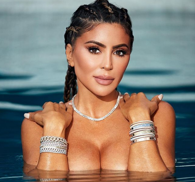 Ларса Пипън отново намери начин да прикове вниманието на последователите