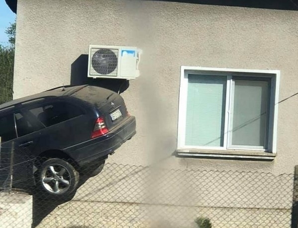 36 годишна жена от Козлодуй е управлявала Мерцедес а при вчерашната катастрофа