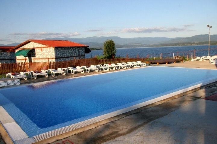 За периода от началото на месец април до момента инспектори