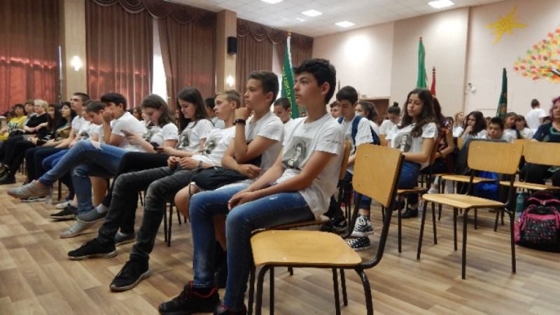 Деветата регионална среща на клубовете Млади възрожденци се проведе във