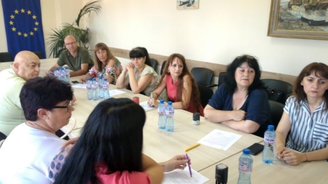 Кметът Цветан Петров и ръководствата на читалищата от община Лом