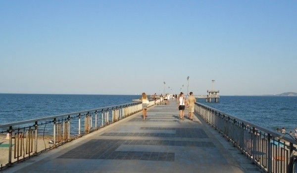 Гранична полиция издирва тялото на мъж скочил във водата от