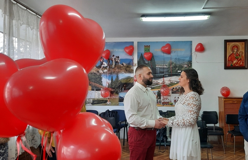 Най новото семейство в Берковица Теодора Радин и Драгомир Радин избраха