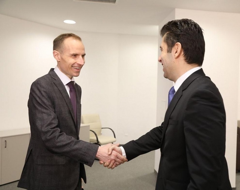 Потенциала за засилване на сътрудничеството с Amazon и Google обсъди