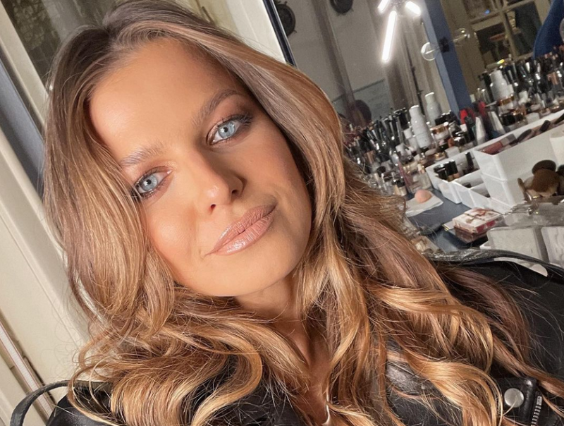 Анна Левандовска е съпругата на Роберт Левандовски Сияйната красавица е може