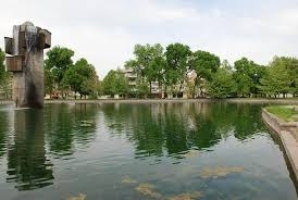 Млад мъж е обрал 17 годишно момче в парк Монтанензиум в