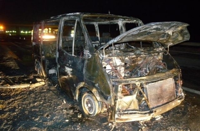 Бус е горял в село Манастирище съобщиха от областната дирекция