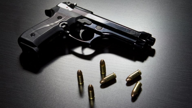 Униформени претърсили къща във Врачанско и иззели цял боен арсенал