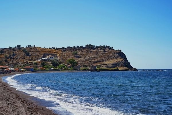 Гръцката брегова охрана е открила четирима мъртви мигранти които са