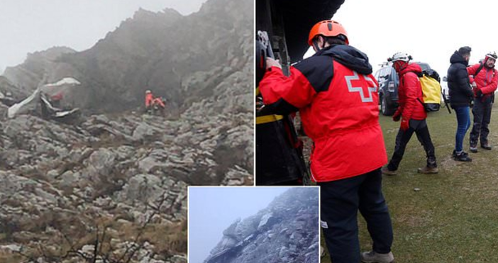 Един британски пилот загина а друг е изчезнал и в