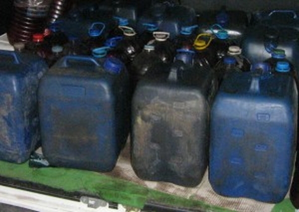Служители на реда са иззели 700 литра контрабандно дизелово гориво