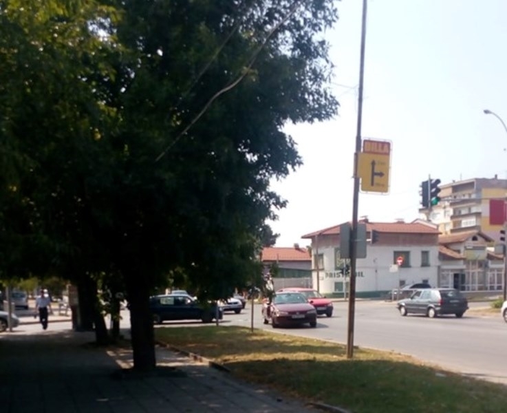 Две коли са катастрофирали на възлово кръстовище в Монтана научи