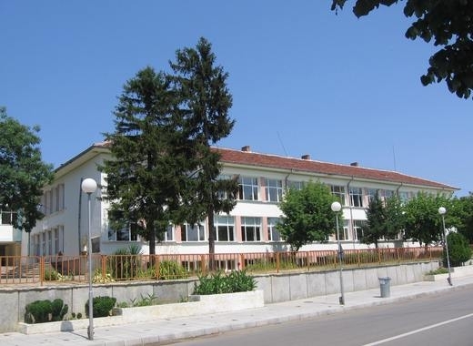 Президентът Румен Радев удостои няколко училища от цялата страна с