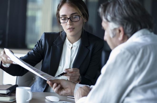 Планират да отрежат една заплата при пенсионирането