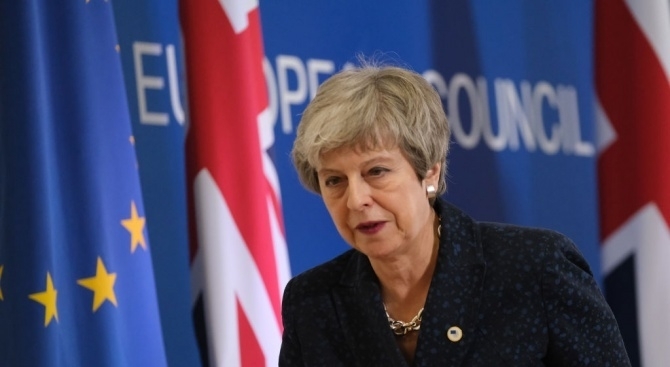 Британската премиерка Тереза Мей изрази съжаление за изключително разочароващото представяне