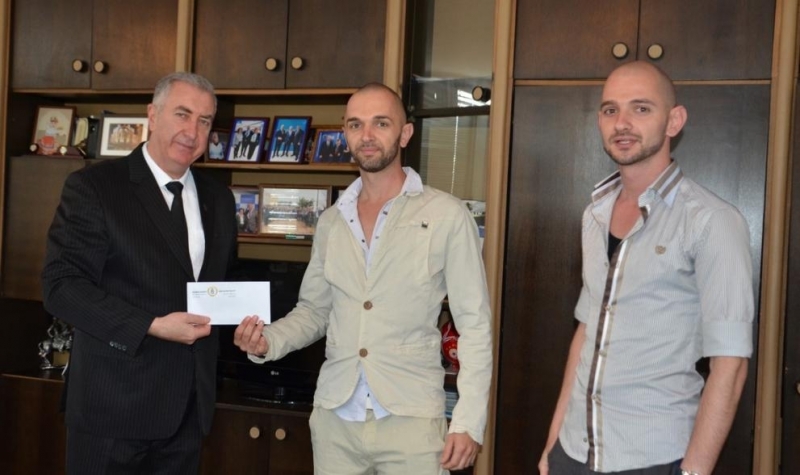 Кметът на Видин връчи лично дарение на Иван Цолов и