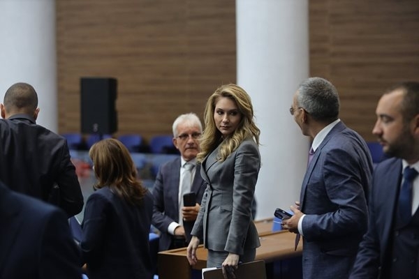 Парламентът избра Мария Филипова за заместник-омбудсман /снимки/