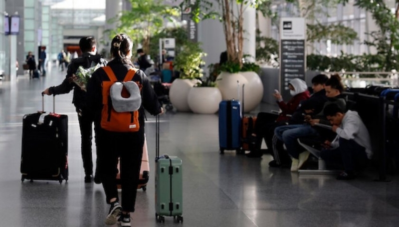 Задължителен PCR тест за всички пристигащи граждани в Чехия въвеждат