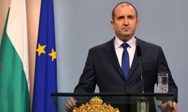 Дългове към държавата за 55 227 лв е опростил президентът