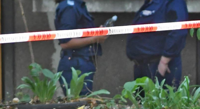 Сигнал за простреляна жена е получен в полицията в 5 10